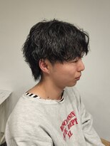 ニアウ 伊勢崎連取店(Niau)&nbsp;センターパートウルフ波巻きツイストスパイラルパーマ