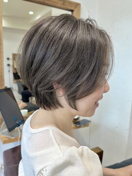 ハーツ(Heart's) 白髪ぼかし脱白髪染め似合わせショートボブ40代50代60代