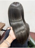 深みオリーブグレージュ／上品艶ロング/髪質改善
