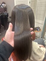 ヘアメイクアクト 都賀店 深みレッド×くびれシルエットのウルフレイヤー