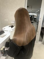 トラップヘアー&nbsp;艶感ミルクティーベージュ