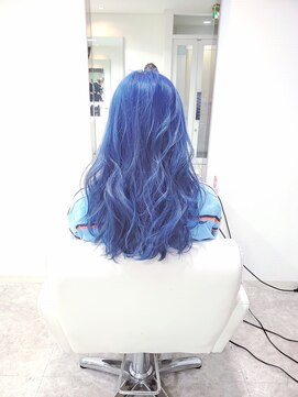 メルマードバーベル(Mermard Bavel) クリアブルー