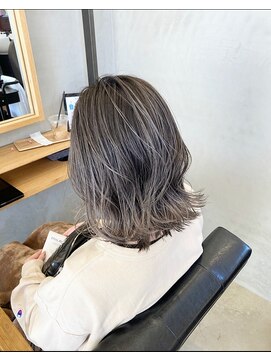ソッカ(socca) ブリーチありのミルクティーベージュ