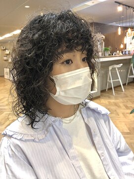 スワッグ(Swag) スパイラルパーマ