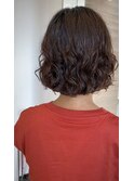 広がる癖毛もリッジカールで。
