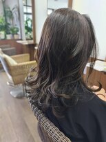 ヘアーサロン プアメリア(Puamelia)&nbsp;大人可愛いダークグレージュ×外ハネ×ニュアンススタイリング