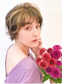 【湯田】白髪を活かしたデザインカラーショート
