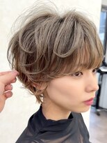 ビュー トウキョウ(VIEW TOKYO) 10代20代30代小顔顔まわり似合わせ耳かけショートパーマ
