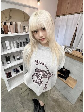 リヴ ウメダ(LIV umeda) ホワイトブロンド/ブリーチ/ダブルカラー【梅田】