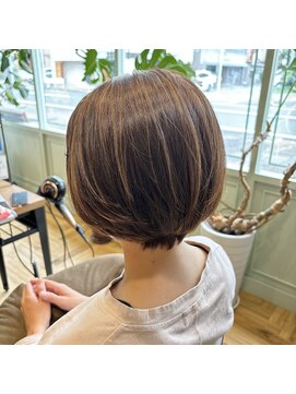 アルマヘアー(Alma hair by murasaki) ◇ハイライトが映える丸みショート