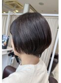 ボブよりのショートスタイル