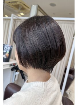 アッシュ 東戸塚店(Ash) ボブよりのショートスタイル