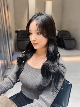 ガリカ 横浜(Gallica) 韓国ヘア顔まわりカットレイヤーカット透明感ブルーグレージュ