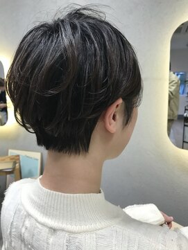 ルッソリベラ 池袋(Lusso libera) フェザーショート ハンサムショート 池袋/30代40代50代