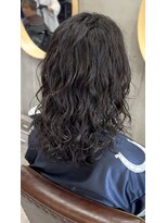 オルト(Altn) 大人の波巻きスパイラルパーマミディアムロングメンズカットヘア