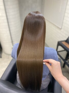 ジーナ 博多(Zina) 【 shiori 】ナチュラルベージュ×艶髪