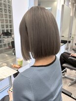 サンクマーケット 渋谷(cinq MARKET)&nbsp;渋谷ブリーチカラータッセルボブ顔周りレイヤー切りっぱなしボブ