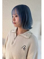 繭&nbsp;ブリーチ2回のスカイブルーカラー