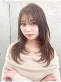 グレージュブラウン/ミディアムレイヤー/韓国巻き/顔周りカット