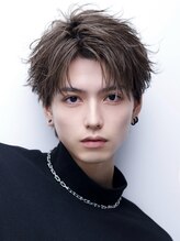リップス 表参道店(LIPPS)&nbsp;スパイキーフェザーショート毛流れセンターパート韓国ヘア