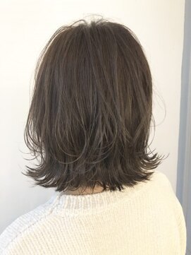 キャンバス バイ ネオリーブ 横浜西口(Canvas by neo.) 切りっぱなし × ボブ ブリーチなしアッシュ