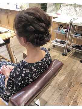 ヴァンクシー バイ ルナ(VANKCY by Luna) 結婚式 二次会 卒業式 成人式 着物ヘア 向ヶ丘遊園 登戸 可愛い