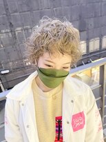 シィーム(cime) グレージュくるくるパーマ