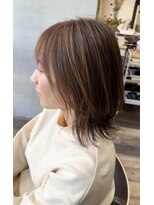 シーン(seen.)&nbsp;【唐箕流】外ハネミディアムボブ