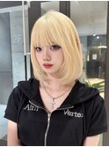 ハイトーンボブ韓国レイヤーホワイトブロンド抜きっぱなし