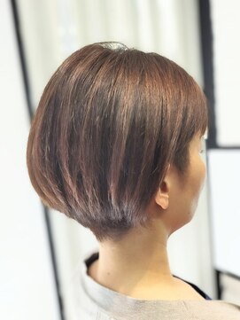 ヘアースタジオ ジェイワン(hair studio J ONE) 30代40代50代60代 白髪ぼかし 脱白髪染め ショートボブ