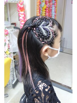 エクステ専門店ミキ 横浜店(MIKI) ハート型コーンロウピンクパープルエクステKIDSダンス★横浜駅