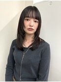 顔まわりレイヤー前髪カット　暗髪