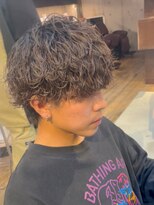 アンサー 渋谷(ANSWER)&nbsp;渋谷波巻きスパイラルパーマシャドウパーマメンズセンターパート