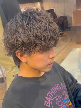 アンサー 渋谷(ANSWER) 渋谷波巻きスパイラルパーマシャドウパーマメンズセンターパート