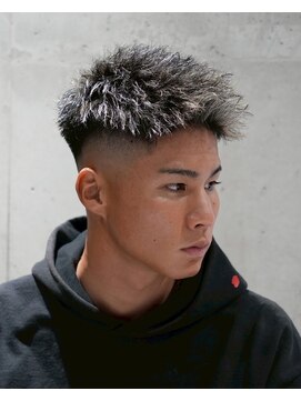 メッツ 原宿(METS) MEN'S/ツイストジェット×ハイライト×フェード/短髪フェード