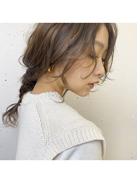 ヴェイン 渋谷(vain) 20代30代　ミディアムレイヤー簡単アレンジ