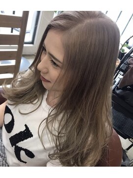 アンドチル(And Chill) ミルクティーカラー