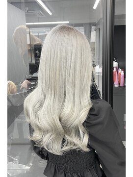 リア 大阪梅田(Ria) ~ミントシルバー~ 【Ria 大阪 梅田】