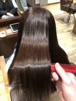 ブランシェ神領店 朝のお手入れ10分短縮!髪質改善ストレート☆【高橋】