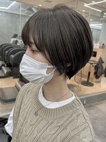 ソーコ 渋谷(SOCO) 大人ショートボブひし形ショートカット黒髪ショート前髪あり