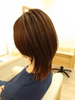 シルビジュー(Cills Bijou)&nbsp;☆大人女性美髪2セクションサイドグラデーションウルフレイヤ☆