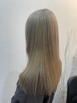 ラビス クローバー(Lovis clover) アッシュベージュ