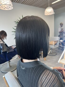 ブローチェラウカ(Broche lauka) オリーブグレージュ