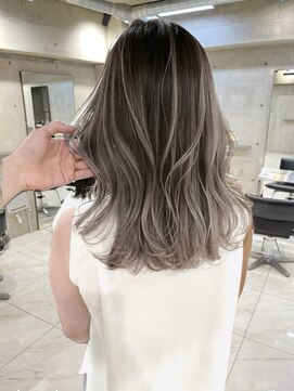 サイン 表参道(SIGN) レイヤーカットイヤリングカラーインナーカラーケアブリーチ