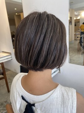 ジジバイモップス(jiji byMOPS) ハイライトボブ