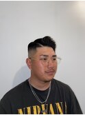 サイドパートスキンフェード