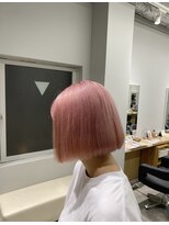 イリ 梅田(ili) ピンクカラー