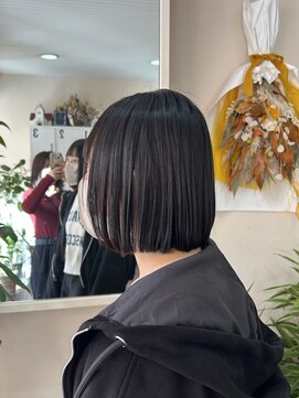 ミーナ(Mina) タッセルボブ