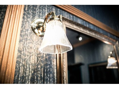 エイトミリオンズ(8000000 eight millions)の写真