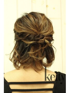 ケイティ(Keity) ハーフアップ♪ 【TEL予約でお得】￥2300→￥2100